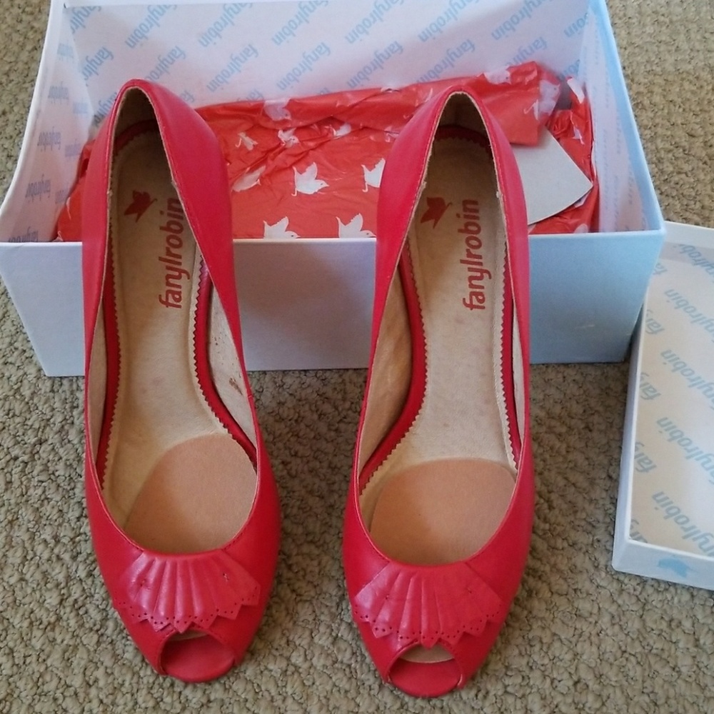 Farylrobin pumps